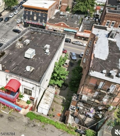 496 Orange St, Newark, NJ, 07107-2944 | Card Image