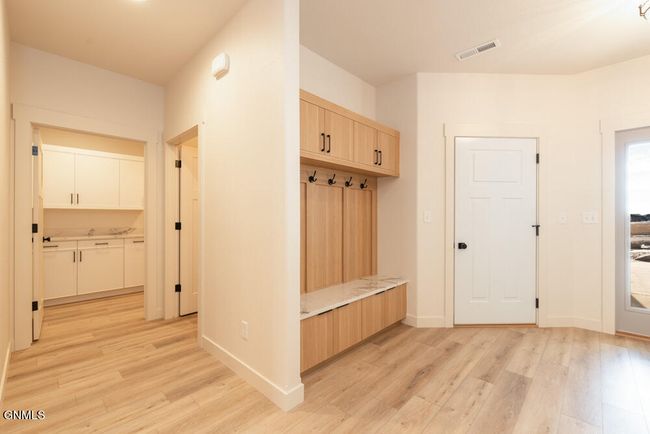 2002 Prairie Hawk Dr, Townhouse with 4 bedrooms, 3 bathrooms and null parking in Bismarck ND | Image 7