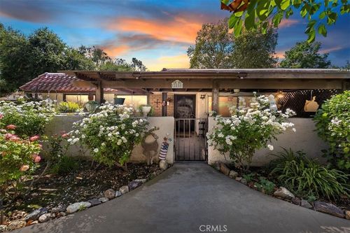 2850 Monroe St, Riverside, CA, 92504-4287 | Card Image