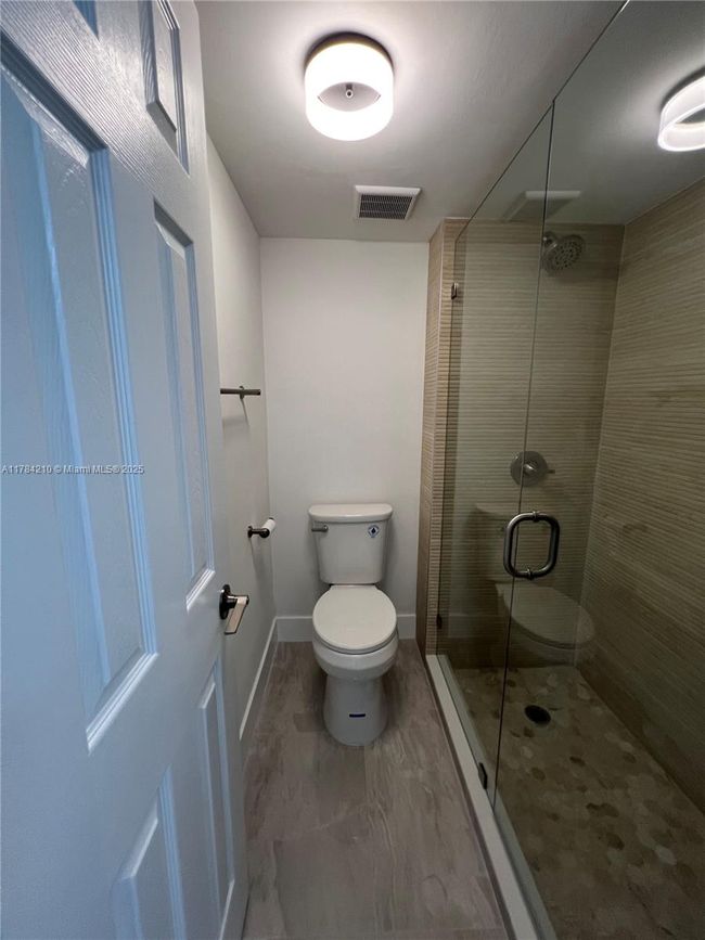 APT-104 - 16461 Blatt Blvd, Condo with 2 bedrooms, 2 bathrooms and null parking in Weston FL | Image 10