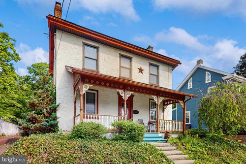 124 S Main St, PERKASIE, PA, 18944-1913 | Card Image