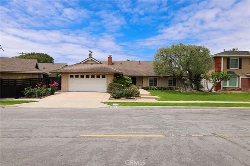 2825 Shantar Dr, Costa Mesa, CA, 92626-3538 | Card Image
