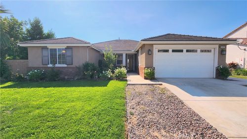 8387 Fall Creek Dr, Corona, CA, 92880 | Card Image