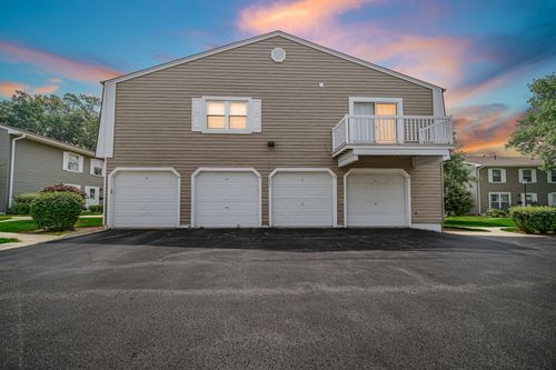 unit-d-1422 Woodcutter Ln, Wheaton, IL, 60189-9146 | Card Image