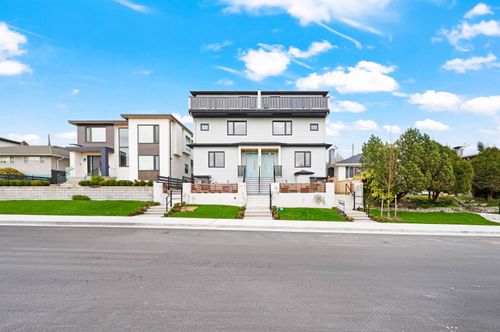 3-4855 Venables St, Burnaby, BC, V5C3A9 | Card Image