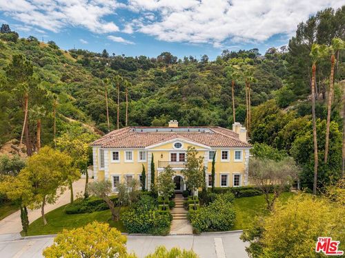 13935 Durham Road, Beverly Hills, CA, 90210 | Card Image