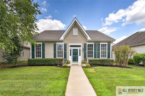 5 Trowbridge Ln, Cranbury, NJ, 08512-2745 | Card Image