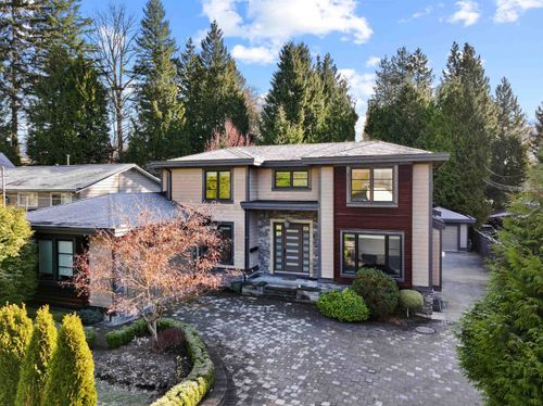 3360 Baird Rd, North Vancouver, BC, V7K2G7 | Card Image