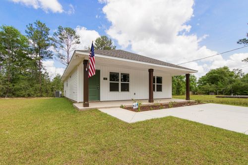 158 W Honeysuckle St, Defuniak Springs, FL, 32433-7569 | Card Image