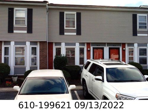 10-912 Worthington Woods Blvd, Columbus, OH, 43085-4813 | Card Image