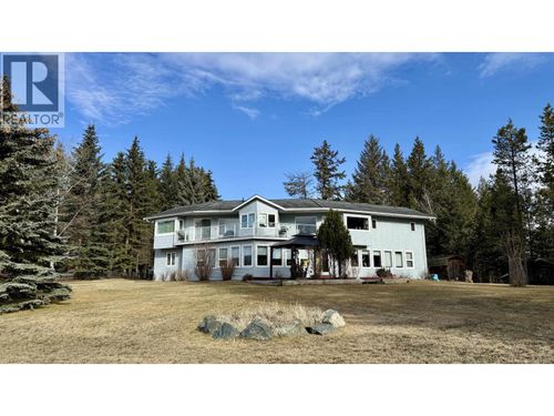 5466 Donsleequa Crt, 108 Mile Ranch, BC, V0K2Z0 | Card Image