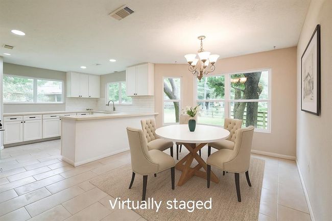 81 Oak Grove Ln, Home with 4 bedrooms, 4 bathrooms and null parking in Conroe TX | Image 11