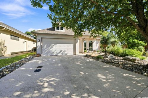 2748 Indian Wells Dr, Kerrville, TX, 78028-8056 | Card Image