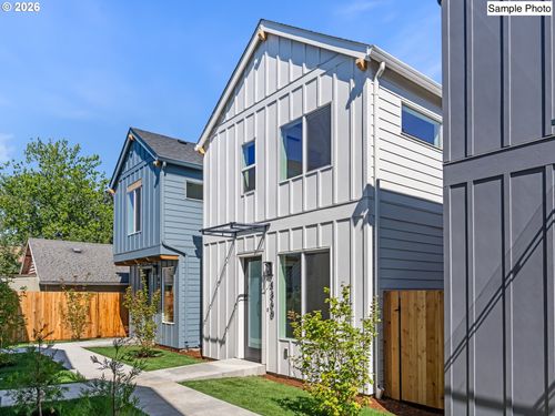 4372 Ne Going St, Portland, OR, 97218-1624 | Card Image