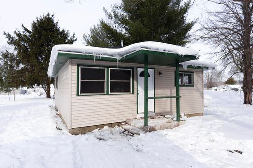 46860 Sycamore Dr, Bangor, MI, 49013-9510 | Card Image