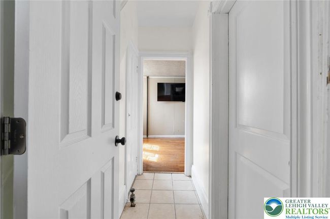 1226 Ferry St, Home with 3 bedrooms, 2 bathrooms and null parking in EASTON PA | Image 7