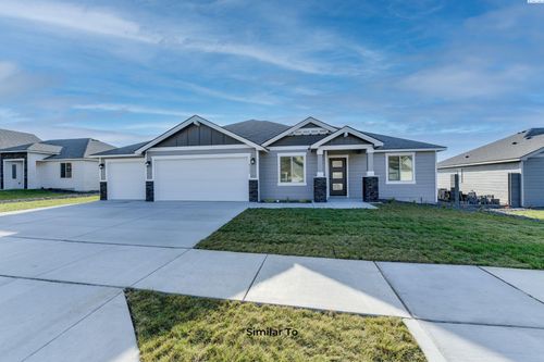 2836 S Osborne St, Kennewick, WA, 99338-1745 | Card Image