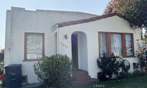 16821 Ardmore Ave, Bellflower, CA, 90706-5805 | Card Image