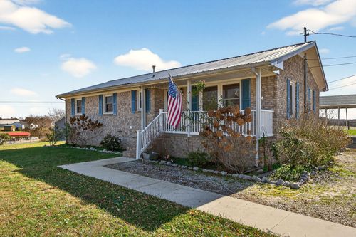 326 Webb Ln, Smithville, TN, 37166-5322 | Card Image