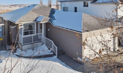 63 Anaheim Cres Ne, Calgary, AB, T1Y7B8 | Card Image