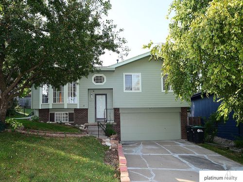 8211 Howell St, Omaha, NE, 68122-4032 | Card Image