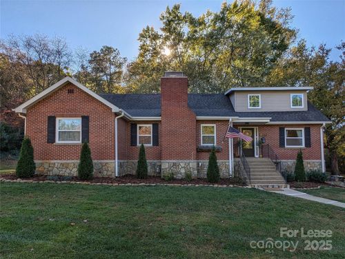 317 Balsam Dr, Waynesville, NC, 28786-4313 | Card Image
