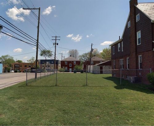 894 Berkeley Rd, Columbus, OH, 43206-1702 | Card Image