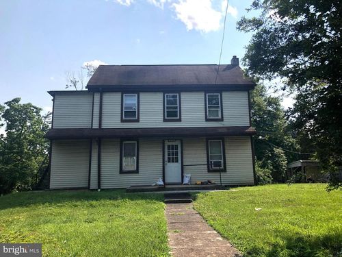 apt-d-4450 Skippack Pike, SCHWENKSVILLE, PA, 19473-2063 | Card Image