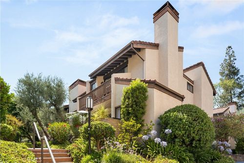 unit-29-21730 Marylee St, Woodland Hills, CA, 91367-4805 | Card Image