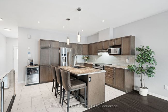 304 Bobolink Ridge, House other with 3 bedrooms, 3 bathrooms and 2 parking in Stittsville ON | Image 11