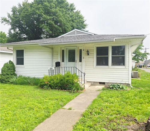 108 W Buffalo St, Girard, KS, 66743-1402 | Card Image