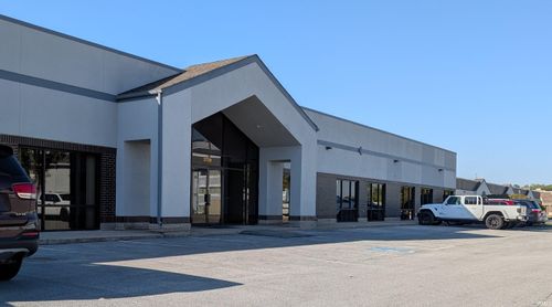 2739 Albright Rd, Kokomo, IN, 46902-3996 | Card Image
