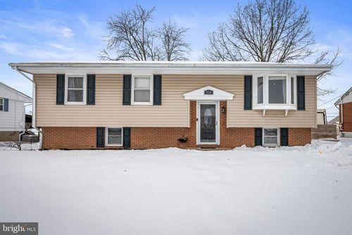 9514 Holiday Manor Rd, Nottingham, MD, 21236-1414 | Card Image