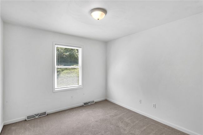 106 Cougar Ln, House other with 4 bedrooms, 3 bathrooms and 4 parking in Claridge PA | Image 20
