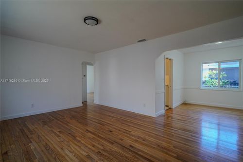 a-1520 Sw 22nd Ter, Miami, FL, 33145-3943 | Card Image