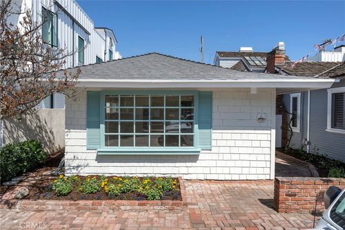 122 Apolena Ave, Newport Beach, CA, 92662-1214 | Card Image