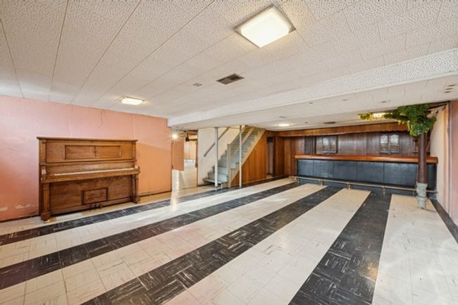 5623 N Manor Ln, House other with 3 bedrooms, 2 bathrooms and 2 parking in CHICAGO IL | Image 17