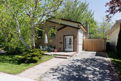 112 Ardsley Cres, London, ON, N6G3W7 | Card Image