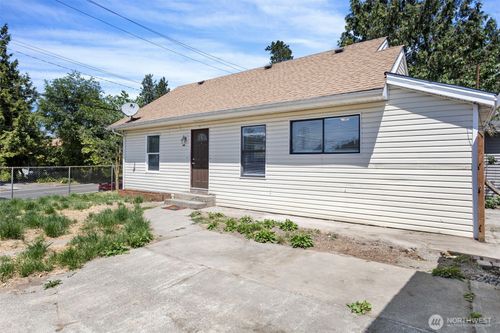 8614 Renton Ave S, Seattle, WA, 98118-4917 | Card Image