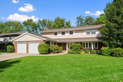 231 Southwick Ln, Schaumburg, IL, 60173-2132 | Card Image