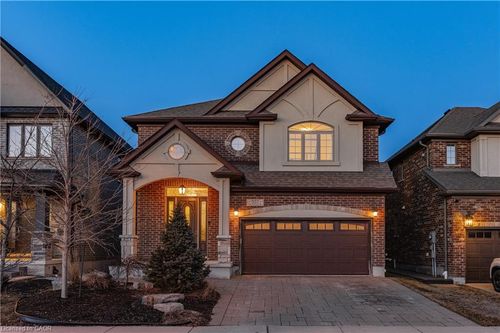 557 Millstream Drive, Waterloo, ON, N2K0E1 | Card Image