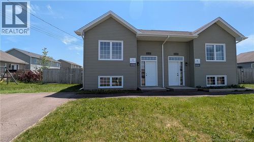 47 Myriam Cres, Moncton, NB, E1A0V4 | Card Image
