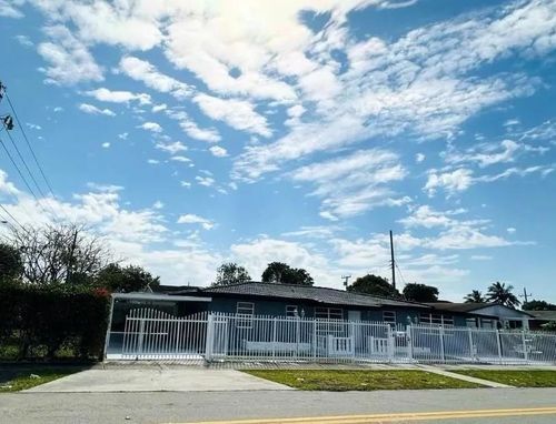 9200 Sw 37th Street, Miami, FL, 33165 | Card Image