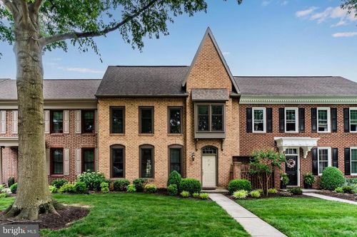 27 Devonshire Sq, Mechanicsburg, PA, 17050-6878 | Card Image