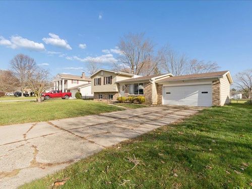 4341 Staunton Dr, Swartz Creek, MI, 48473-8278 | Card Image