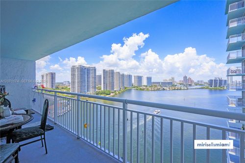 1901-301 174th St, Sunny Isles Beach, FL, 33160-3206 | Card Image