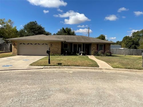 619 Jackson St, Rockdale, TX, 76567-2216 | Card Image