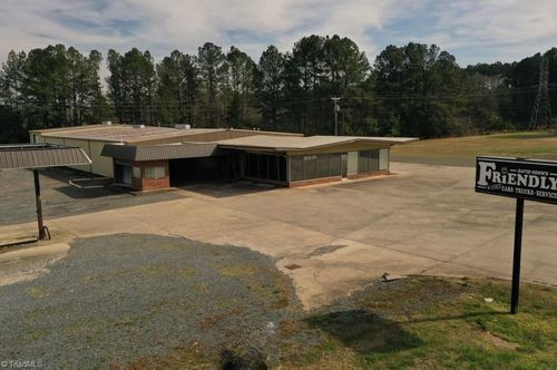 1055 Albemarle Rd, Troy, NC, 27371-8684 | Card Image