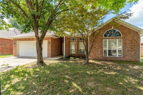 1204 N 36th St, Rogers, AR, 72756-4811 | Card Image