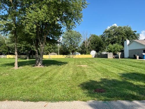 5654 N Vinton Hills Dr, Fairland, IN, 46126-9805 | Card Image